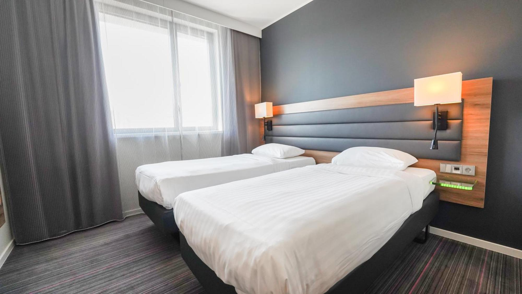 X Hotel Шеттен Экстерьер фото